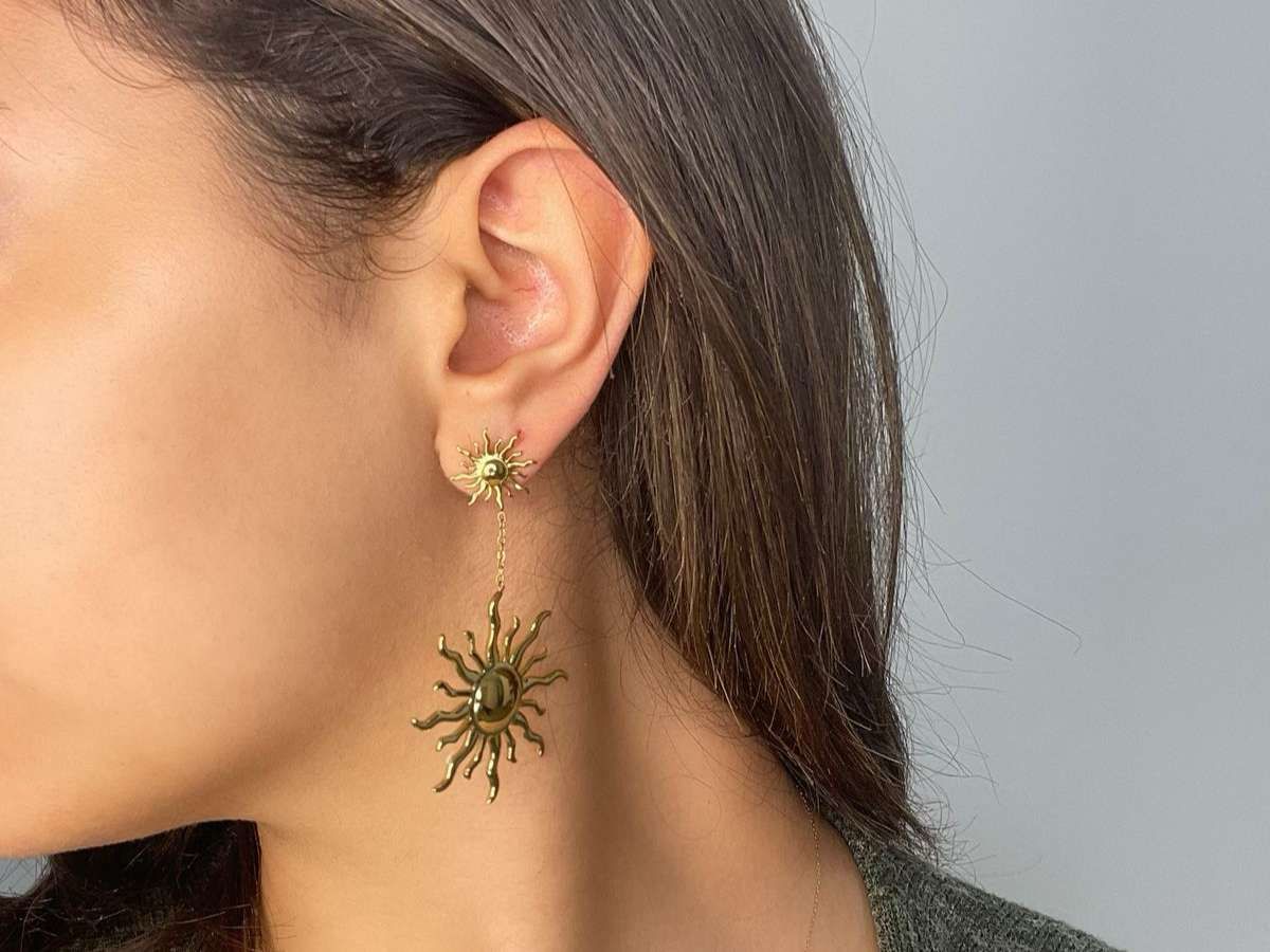 sun-shaped earrings