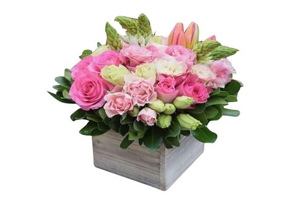 Basket of Pink Flowers |giftonclick