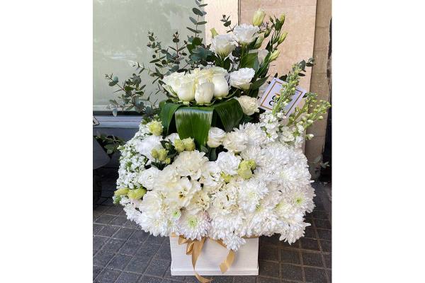 Happiness Box-White Flowers Arrangement | Mother
