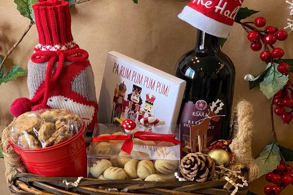  Christmas Gift Basket