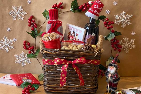  Christmas Gift Basket