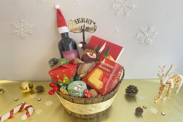  Wine Escape Basket