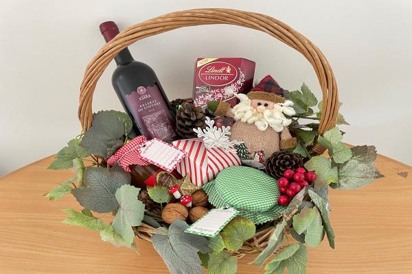 Christmas Sweets Basket|Giftonclick