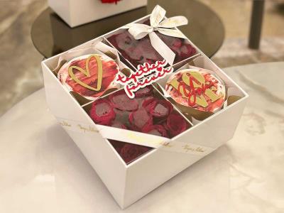 Cake N Roses Gift Box