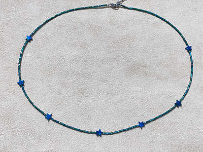 Green Beads Necklace with Blue stars