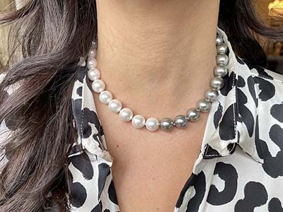 Ying Yang Shell Pearl Necklace