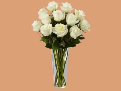 12 White Roses Bouquet