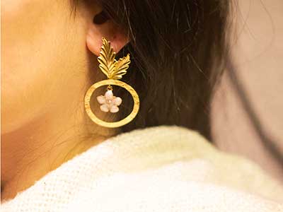 Rose Twirling Earrings 