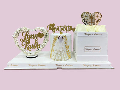 Wedding/Engagement Cake & Flowers Gift Pack
